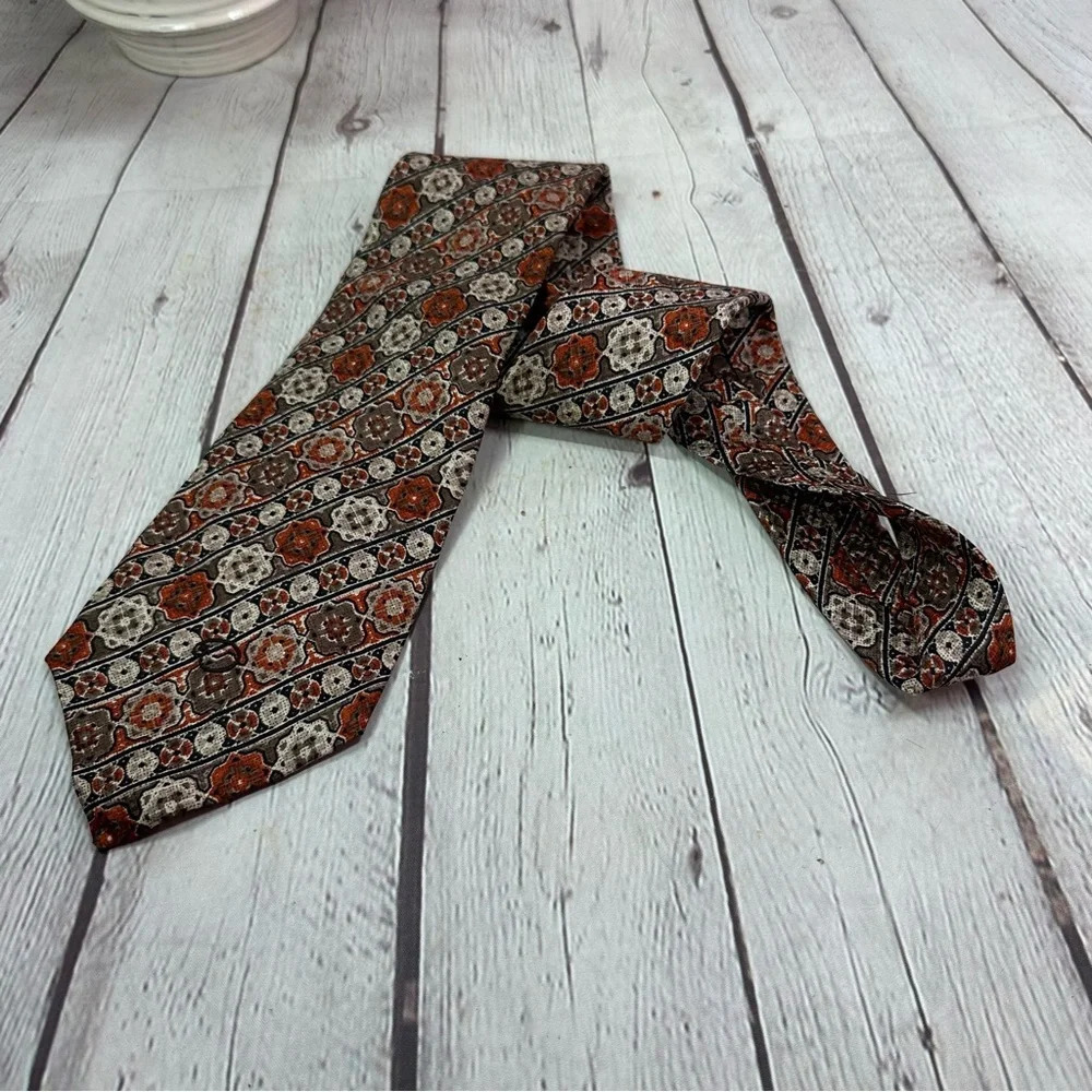 vintage oscar de la renta silk neck tie designer preppy office business attire